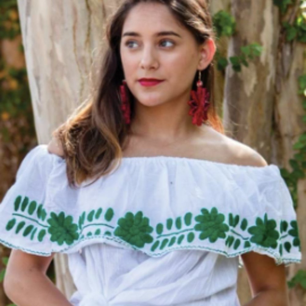 Off shoulder  (Nativa Vuelo 4 way) Blouse